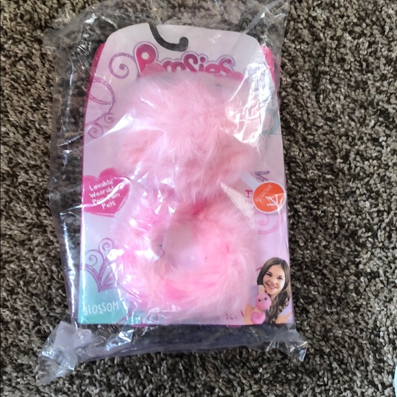 Blossom Pomsies - Picture 1 of 2